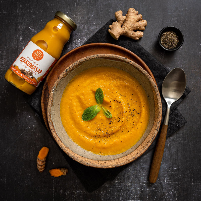 Soupe de carottes au gingembre et au curcuma